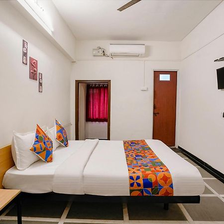 Fabhotel Saubhagya Inn Нашик Екстериор снимка