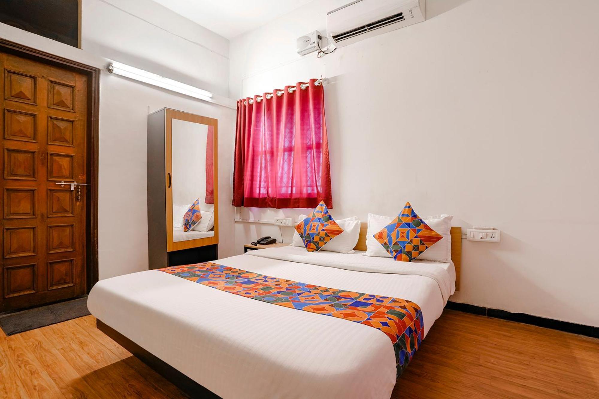 Fabhotel Saubhagya Inn Нашик Екстериор снимка